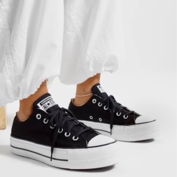 Converse Chuck Taylor All Star Lift Platform Canvas - Picture 2 of 8